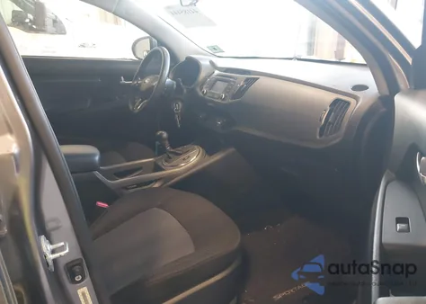 2014 Kia Sportage Lx z USA, uszkodzony, nr VIN KNDPBCAC8E7564772